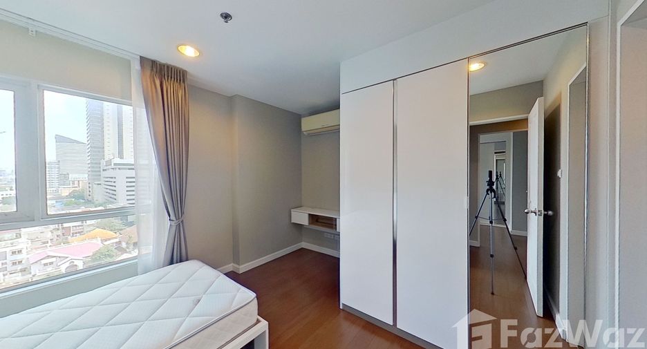 For rent 5 bed condo in Huai Khwang, Bangkok