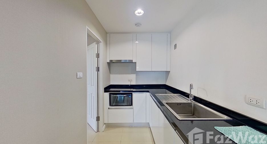For rent 5 bed condo in Huai Khwang, Bangkok