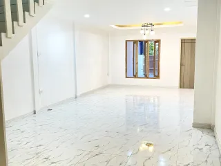 For sale 2 bed townhouse in Mueang Lop Buri, Lopburi