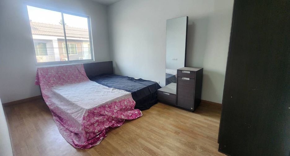 For sale 3 bed townhouse in Pak Kret, Nonthaburi