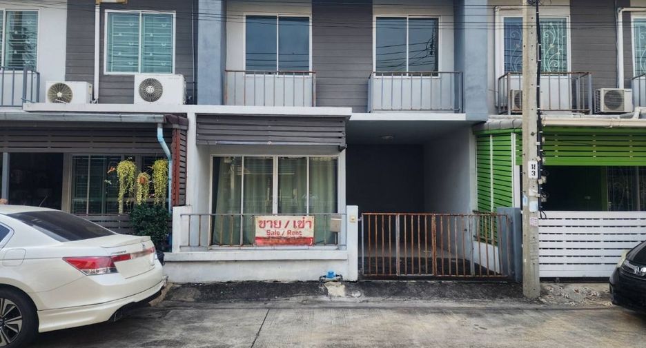For sale 3 bed townhouse in Pak Kret, Nonthaburi