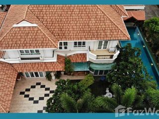 For sale 6 bed villa in Mueang Nonthaburi, Nonthaburi