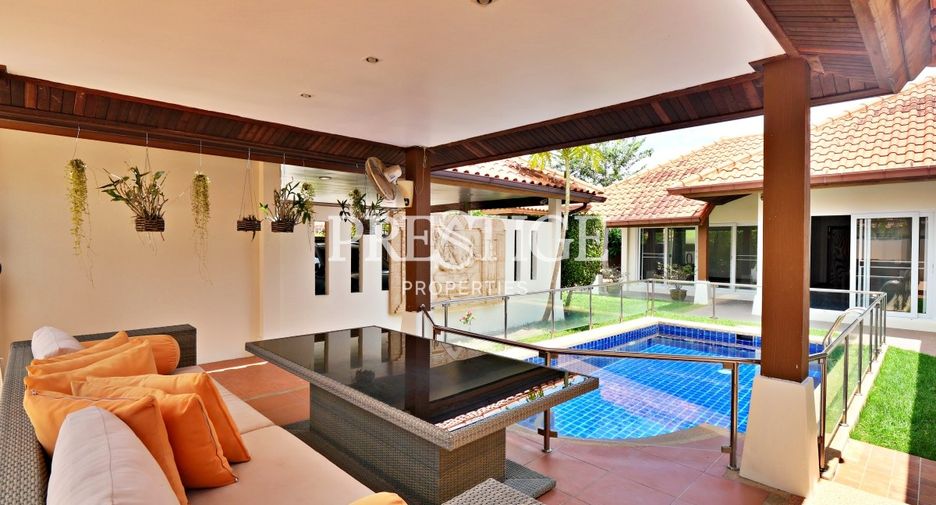 À vendre et à louer 4 chambres maison à Sattahip, Chonburi