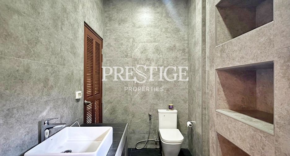 À vendre et à louer 4 chambres maison à Sattahip, Chonburi