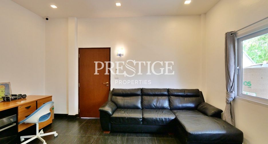 À vendre et à louer 4 chambres maison à Sattahip, Chonburi