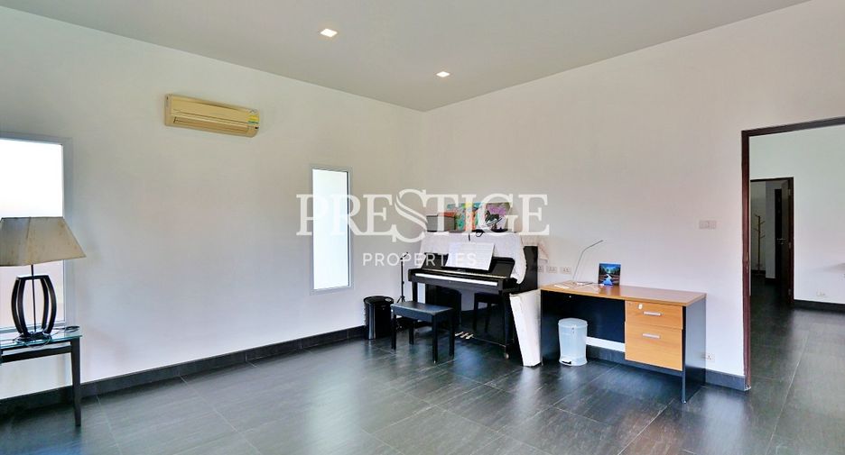À vendre et à louer 4 chambres maison à Sattahip, Chonburi
