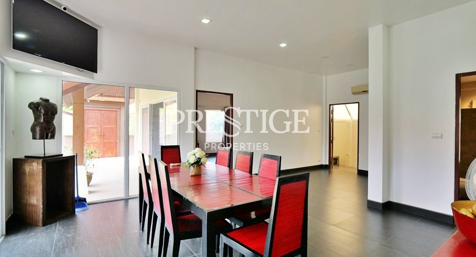 À vendre et à louer 4 chambres maison à Sattahip, Chonburi