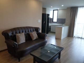 For sale 3 bed condo in Phaya Thai, Bangkok