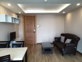 For sale 3 bed condo in Phaya Thai, Bangkok