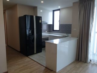 For sale 3 bed condo in Phaya Thai, Bangkok