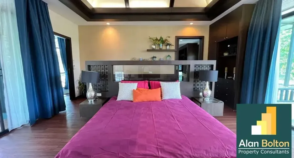 For rent and for sale 4 bedrooms house in Bang Lamung, Chonburi