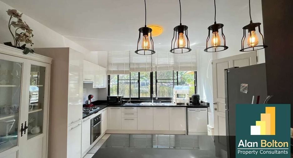Haus zur Miete und zum Kauf mit 4 Zimmer in Bang Lamung, Chonburi