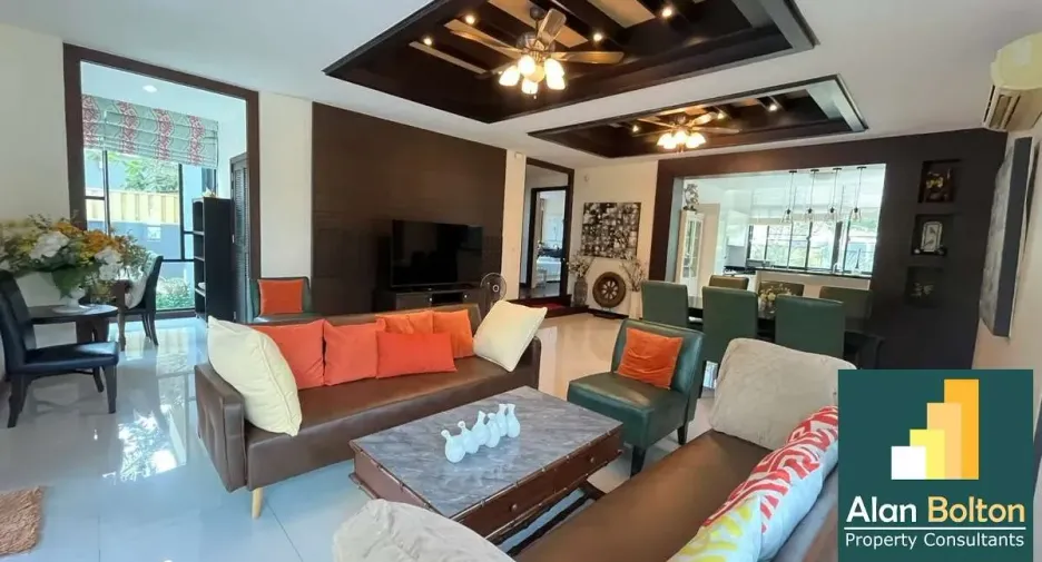 For rent and for sale 4 bedrooms house in Bang Lamung, Chonburi