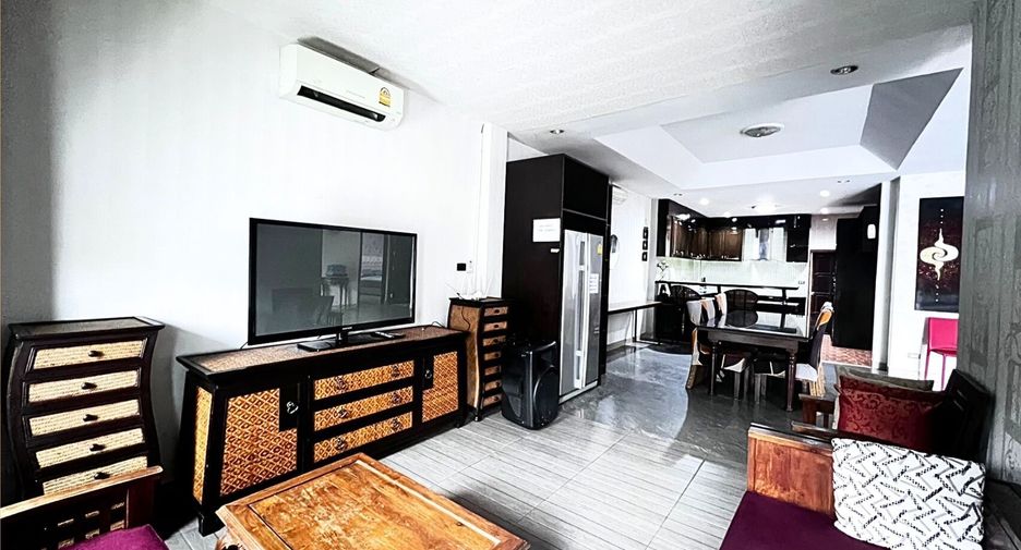 Haus zur Miete und zum Kauf mit 5 Zimmer in Bang Lamung, Chonburi