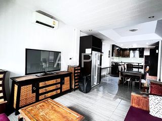 À louer et à vendre 5 chambres maison à Bang Lamung, Chonburi