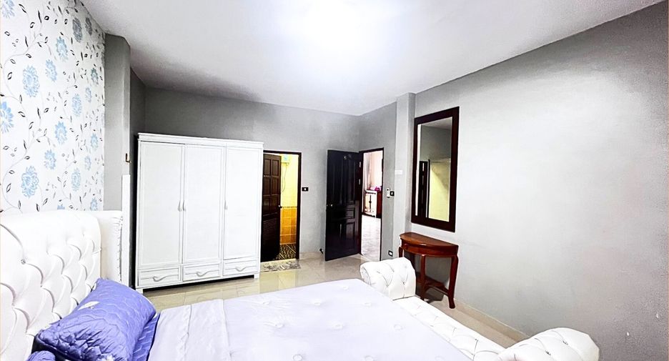 Haus zur Miete und zum Kauf mit 5 Zimmer in Bang Lamung, Chonburi