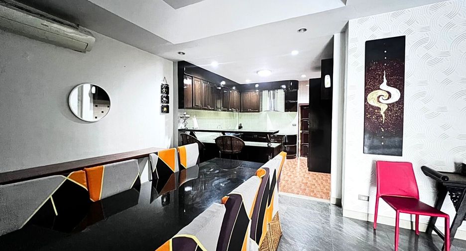 Haus zur Miete und zum Kauf mit 5 Zimmer in Bang Lamung, Chonburi