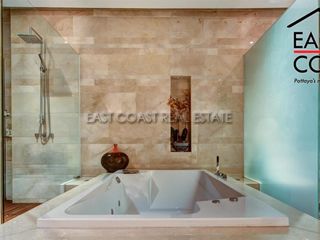 For sale 4 ベッドルーム condo in Bang Lamung, Chonburi