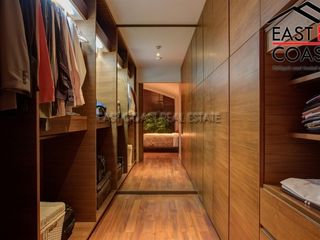 For sale 4 ベッドルーム condo in Bang Lamung, Chonburi