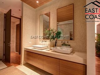 For sale 4 ベッドルーム condo in Bang Lamung, Chonburi