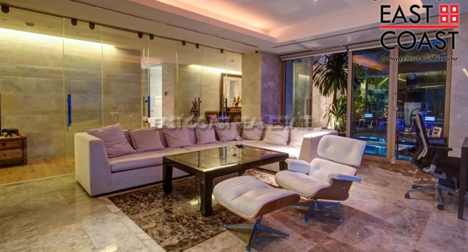 For sale 4 bedrooms condo in Central Pattaya, Pattaya