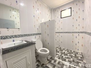 For sale 2 bed townhouse in Mae Sot, Tak