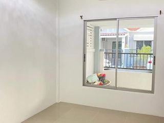 For sale 2 bed townhouse in Lam Luk Ka, Pathum Thani