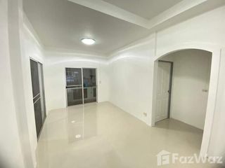 For sale 2 bed townhouse in Lam Luk Ka, Pathum Thani