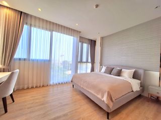 For rent 3 bed condo in Mueang Samut Prakan, Samut Prakan