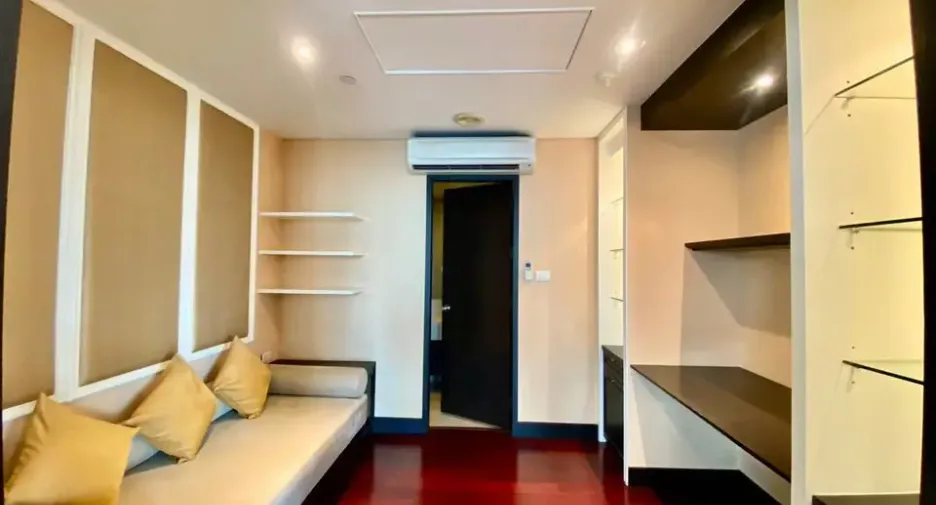 Wohnung zur Miete mit 4 Zimmer in Pathum Wan, Bangkok