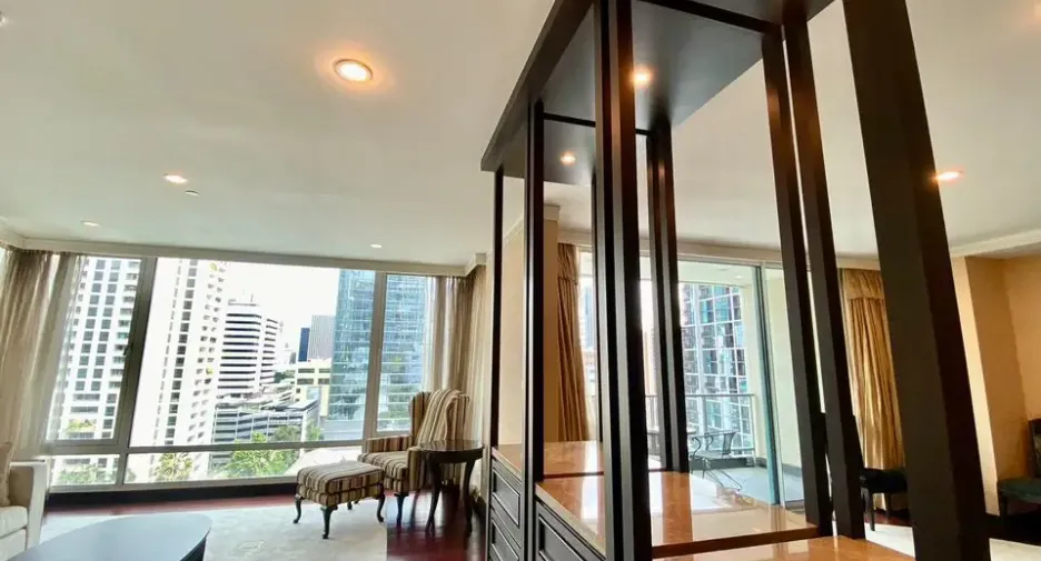 Wohnung zur Miete mit 4 Zimmer in Pathum Wan, Bangkok