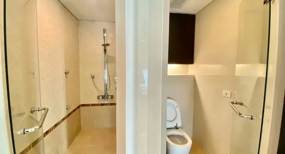 Wohnung zur Miete mit 4 Zimmer in Pathum Wan, Bangkok