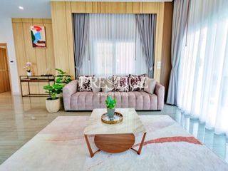 For sale 5 bed house in Huay Yai, Pattaya