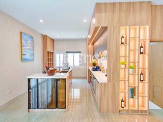 For sale 5 bed house in Huay Yai, Pattaya