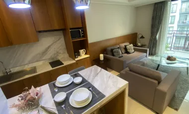 For sale 2 bed condo in Huai Khwang, Bangkok