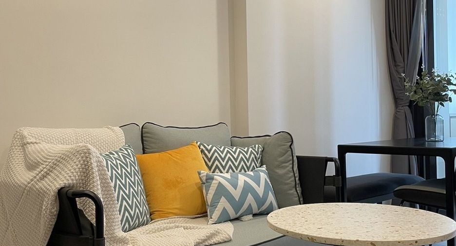 For sale 1 bed condo in Huai Khwang, Bangkok