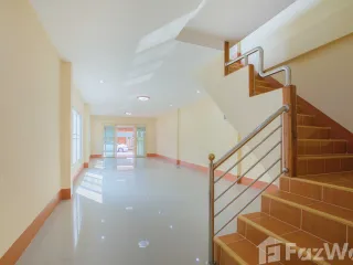 For sale 2 bed townhouse in Mueang Phrae, Phrae