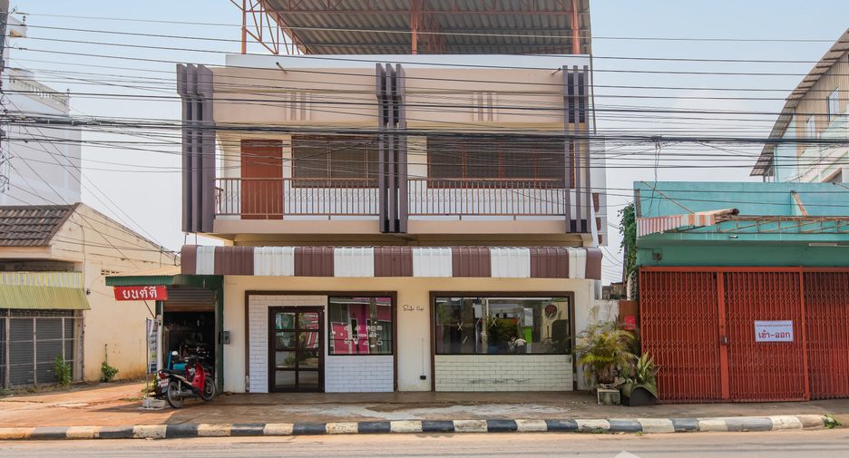 For sale 3 bed townhouse in Mueang Phrae, Phrae