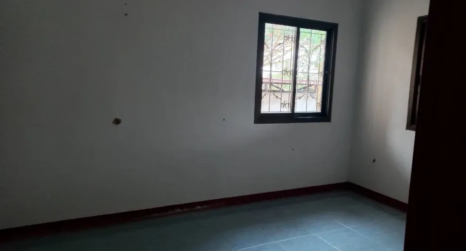 For rent 3 bed house in Mueang Sisaket, Sisaket
