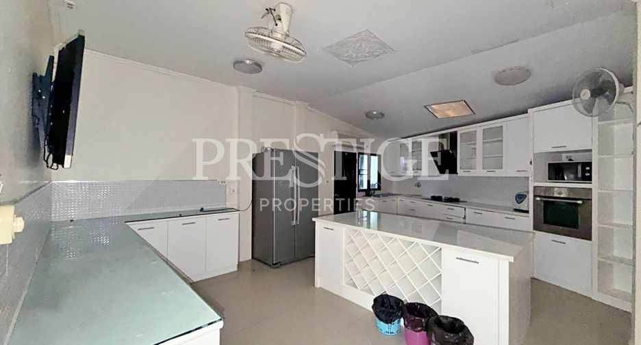 Haus zum Kauf mit 3 Zimmer in Bang Lamung, Chonburi