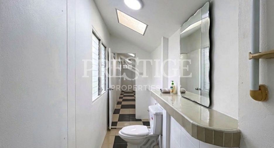 Haus zum Kauf mit 3 Zimmer in Bang Lamung, Chonburi