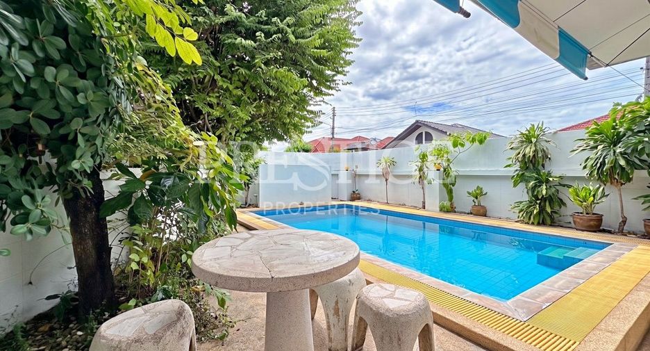 Haus zum Kauf mit 3 Zimmer in Bang Lamung, Chonburi