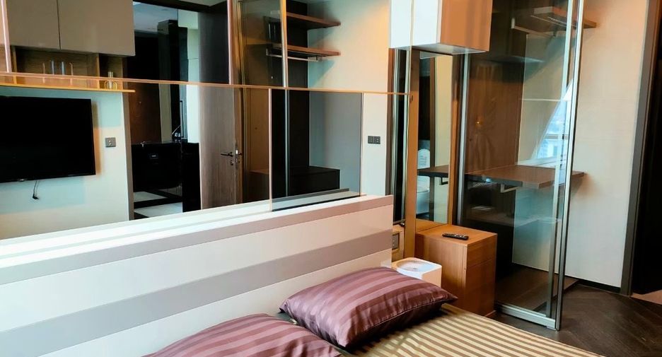For rent 1 bed condo in Khlong Toei, Bangkok