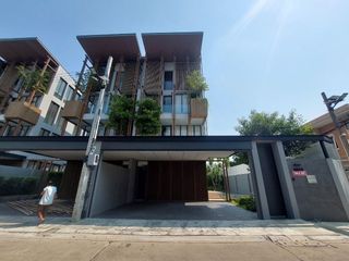 For sale 1 Beds house in Wang Thonglang, Bangkok