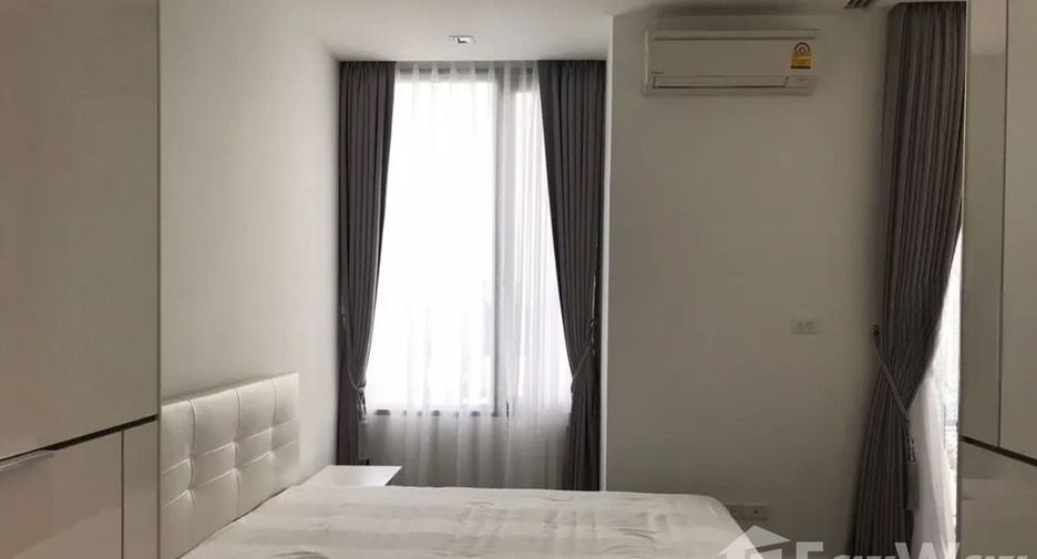 For sale 1 Beds condo in Sathon, Bangkok