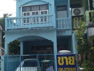 For sale 2 bed townhouse in Mueang Nonthaburi, Nonthaburi