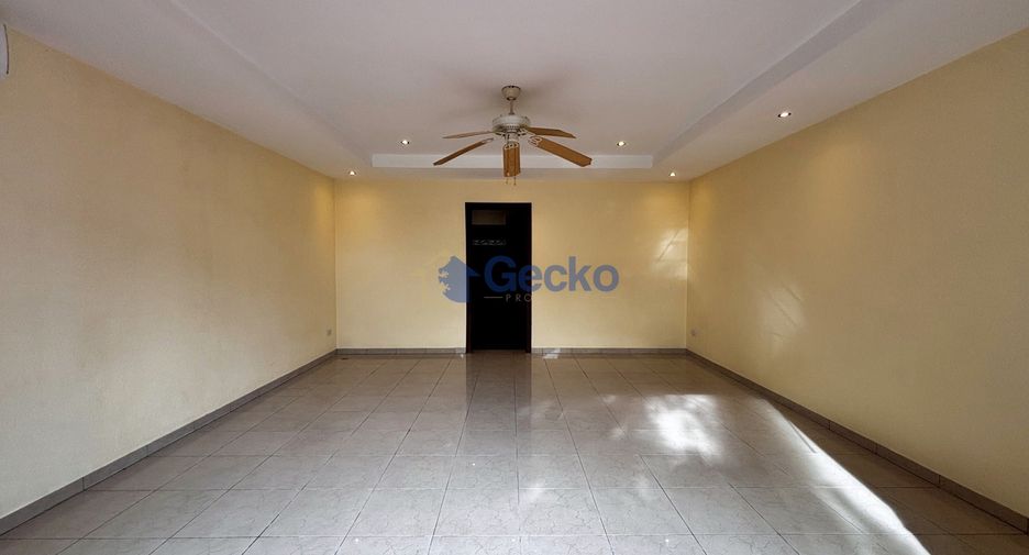 For rent そして for sale 4 ベッドルーム house in Bang Lamung, Chonburi