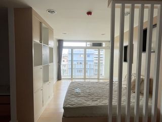 For sale 1 bed condo in Khlong San, Bangkok