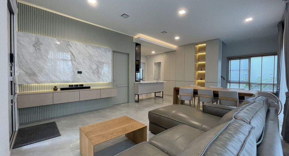 For rent 3 Beds house in Prawet, Bangkok