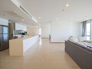 For rent 4 bed condo in Bang Lamung, Chonburi